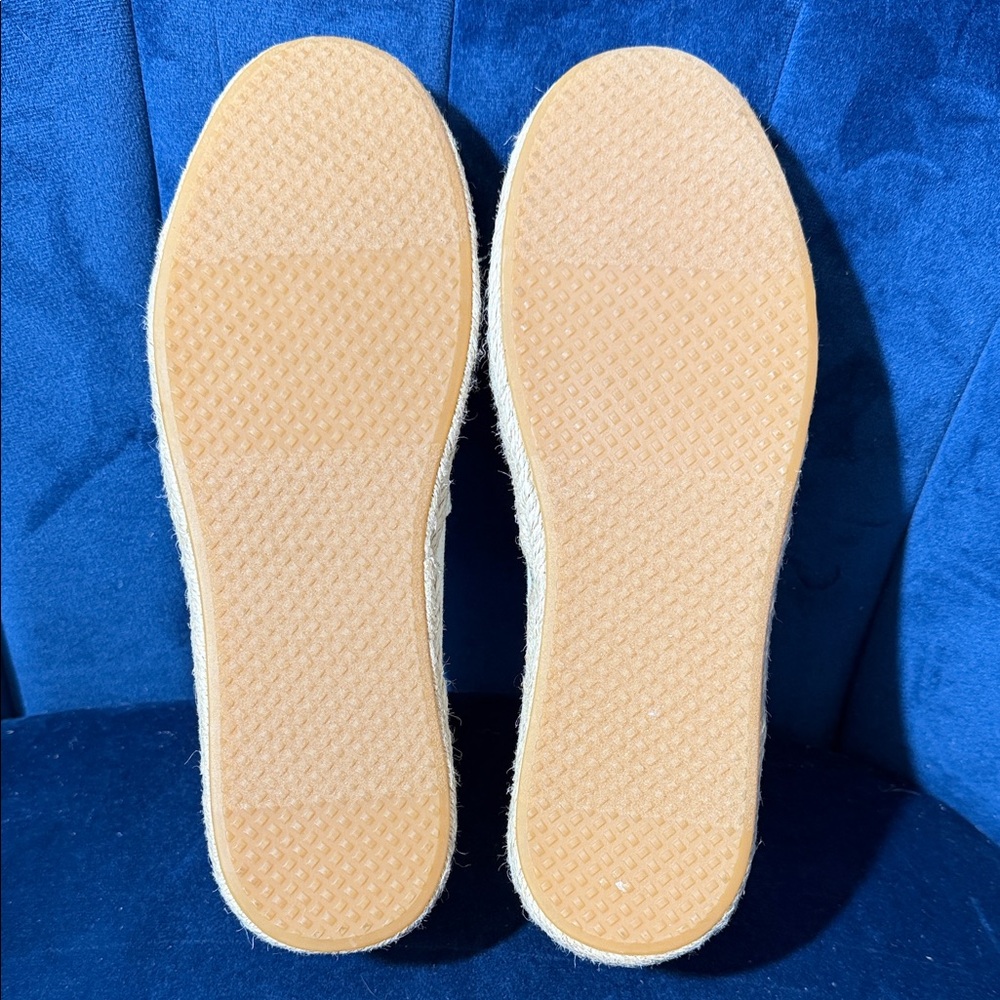 Toms Natural Canvas Women’s Slip-On Shoes Size 6.5 - Picture 7 of 7